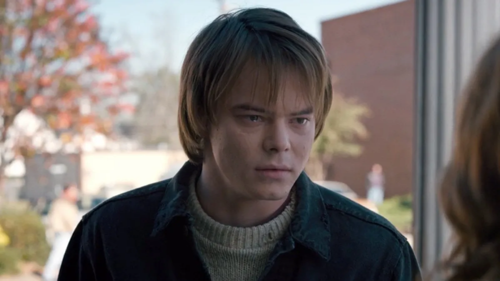 Zdjęcie okładkowe wpisu: Charlie Heaton zagra syna Tommy’ego Shelby’ego. Netflix pokazał pierwsze zdjęcie z nowego Peaky Blinders