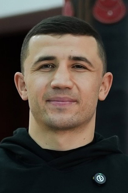 Zdjęcie Israil Madrimov
