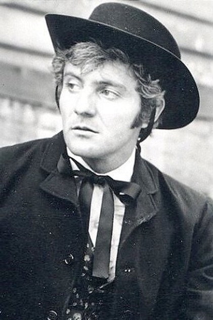 Zdjęcie Carlos East