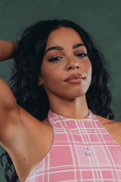 Zdjęcie Aleah James