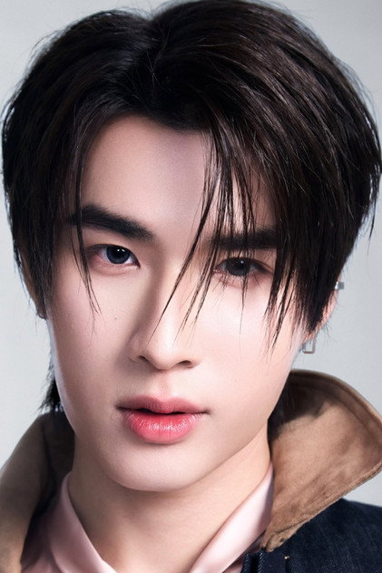 Zdjęcie ธนธร เสนางคนิกร