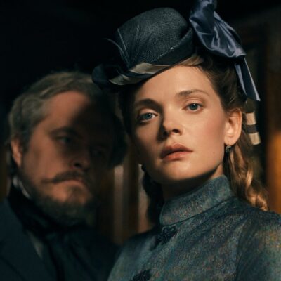Zdjęcie okładkowe wpisu: Netflix pokazał nowe plakaty Lalki, czym wywołał niemałe poruszenie