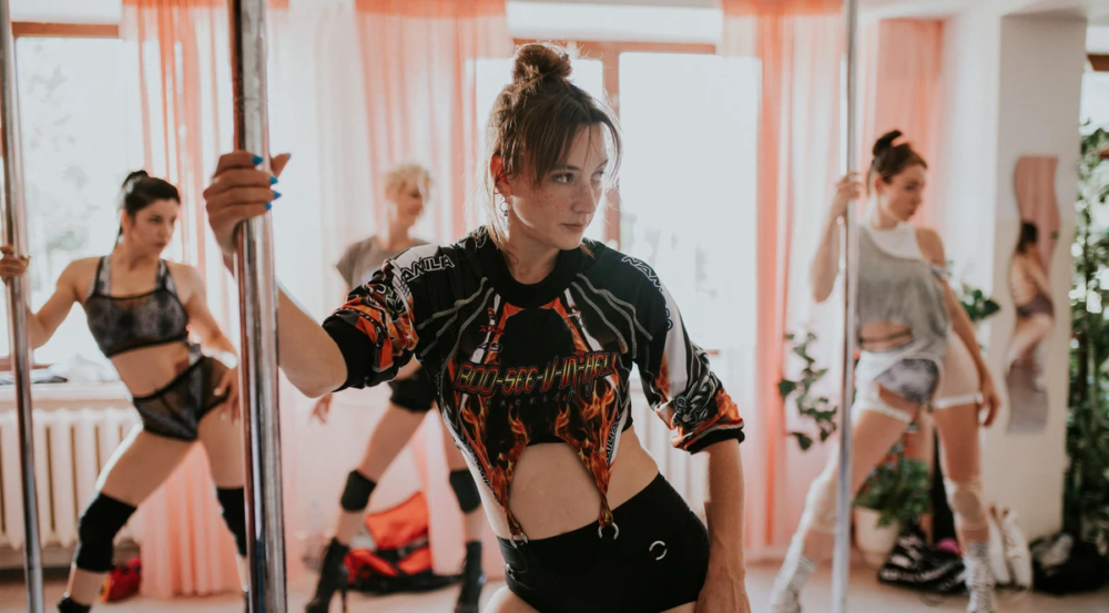 Zdjęcie okładkowe wpisu: Exotic – recenzja filmu! Pole dance ma sens