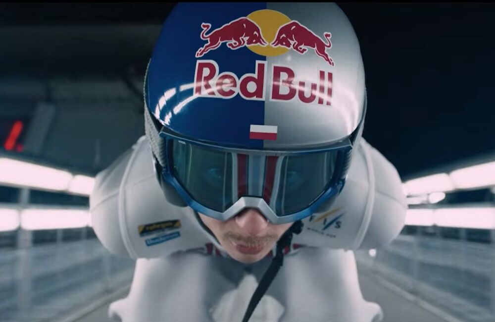 Pierwszy zwiastun filmu o Adamie Małyszu! Tak nakręcono scenę na skoczni narciarskiej