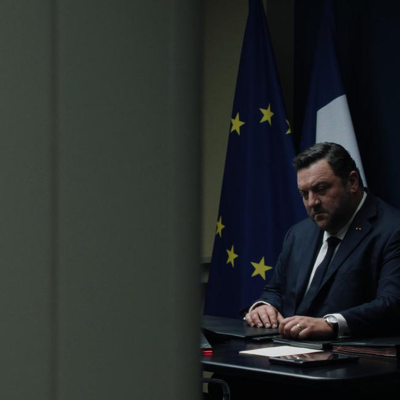 Zdjęcie okładkowe wpisu: Zagrał van Gogha, teraz będzie polskim premierem w filmie z festiwalu w Wenecji